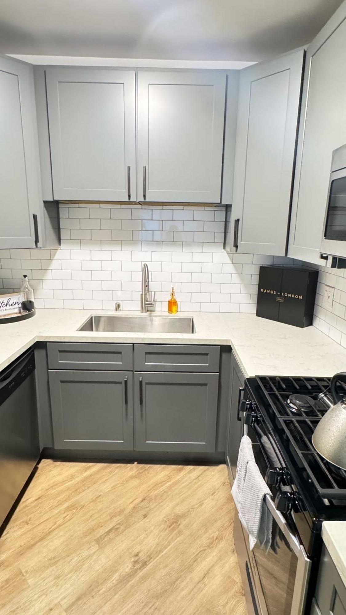 Incredible Two Bedroom Hollywood Apartments Free Parking Лос Анджелис Екстериор снимка